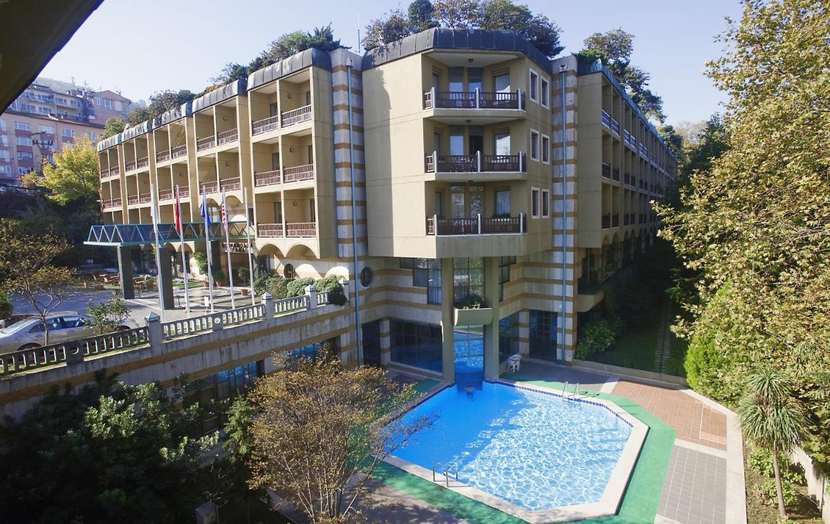 Kervansaray Thermal Convention Center & Spa - Housity