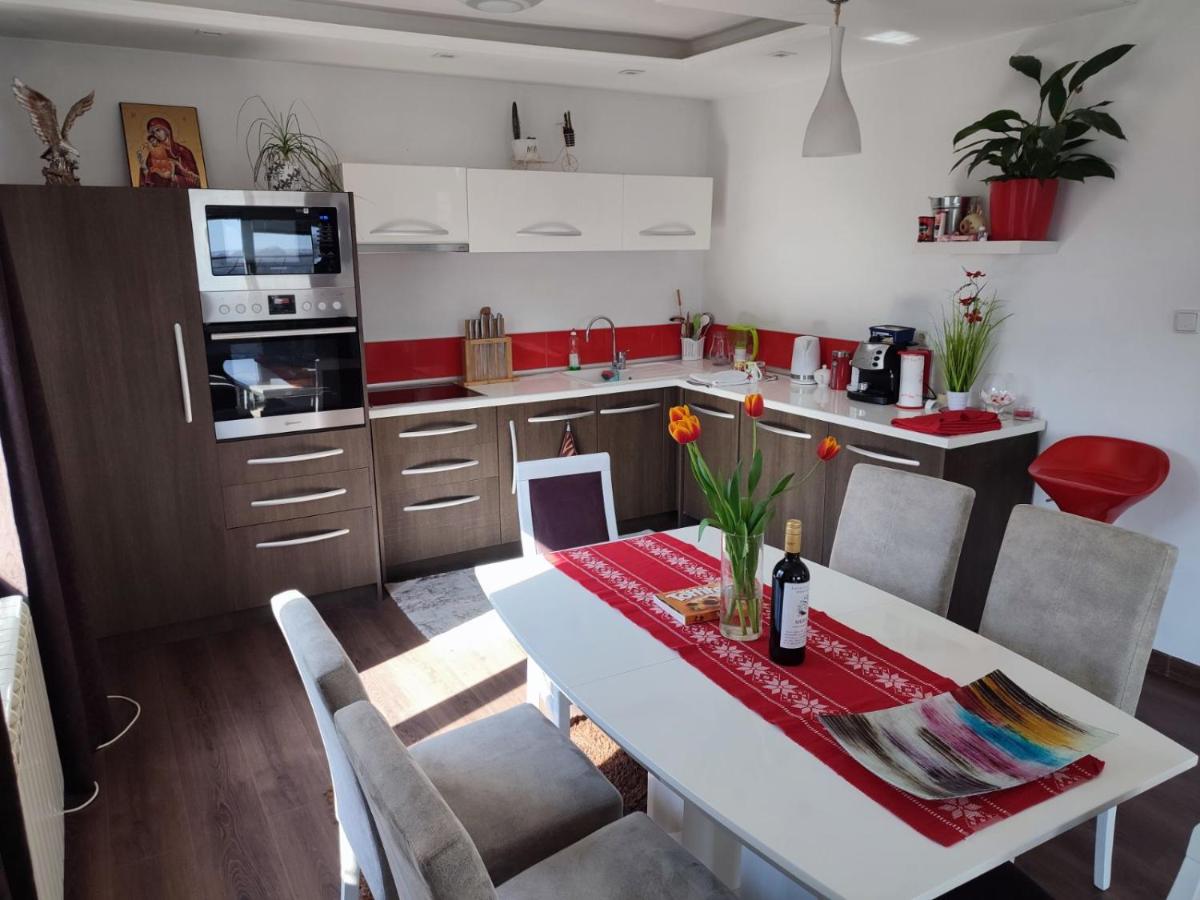 Villa Strashimirovo - Housity