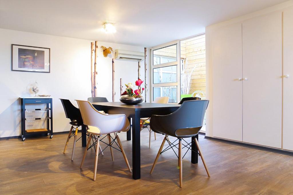 444 Tourny - Appartement 2 chambres avec ascenseur et Parking - Housity