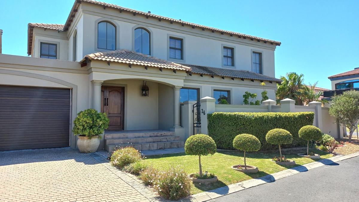 Big Bay Homestay - Housity