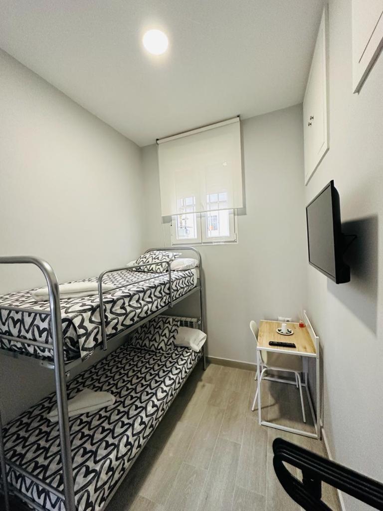 HOSPEDAJE CUATRO VIENTOS - Housity
