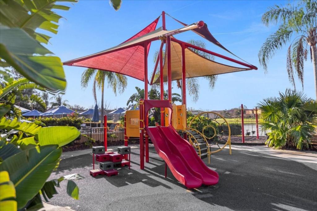 4 Bedrooms 3 Bathrooms Encantada 3095 Yl - Housity
