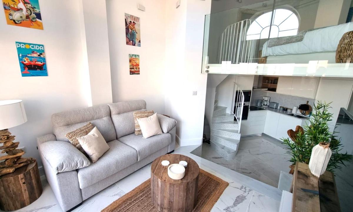 New beachfront duplex - sleeps up to 4 - Housity