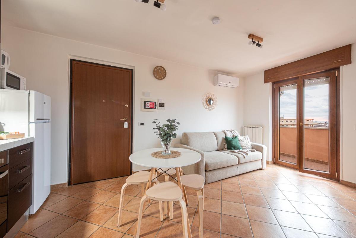Centrale e Tranquillo - Vista Mare e Roma & APT - Housity