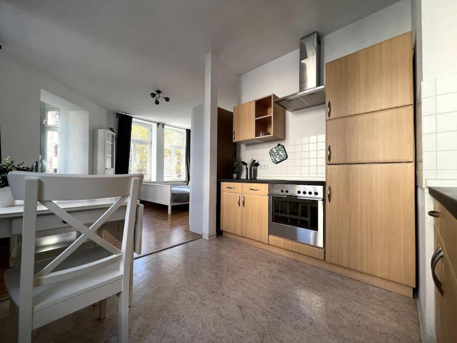 R&L Apartment Karl-Heine-Strasse OG - Hizvo