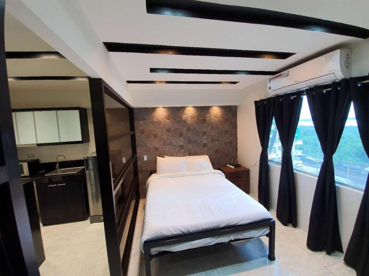 Burgundy McKinley Place Service Apartment - Housity
