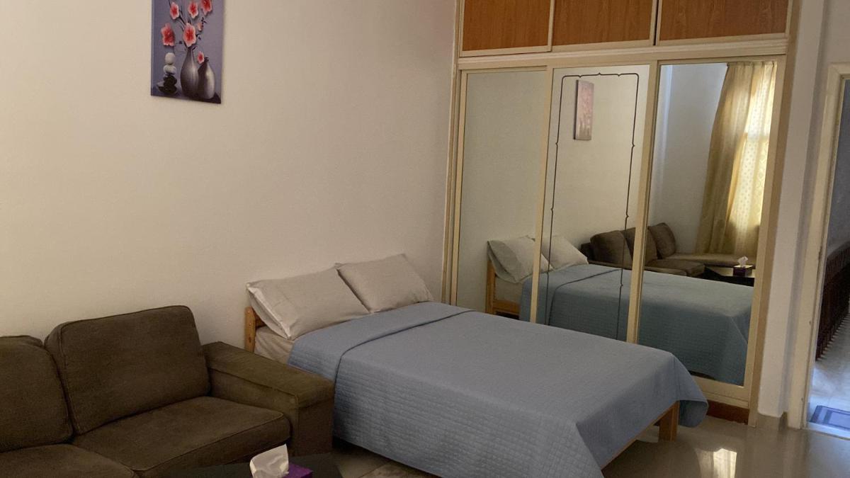 Royal Master Room - Housity