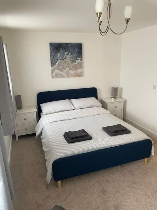 2 Bedroom Ground Floor Flat - Housity
