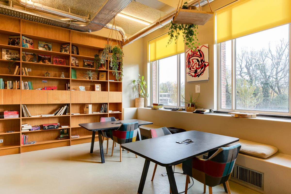 ClinkNOORD Hostel - Housity