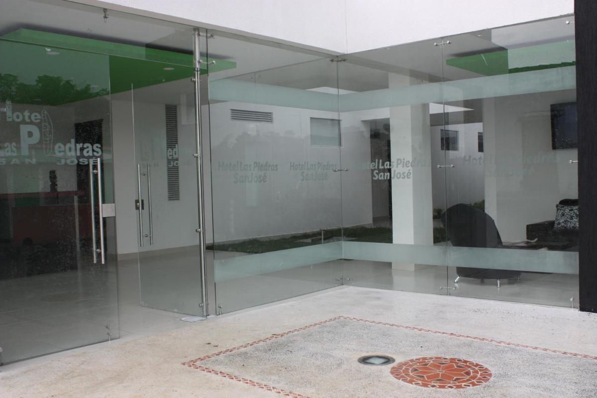 Hotel Las Piedras San Jose - Housity