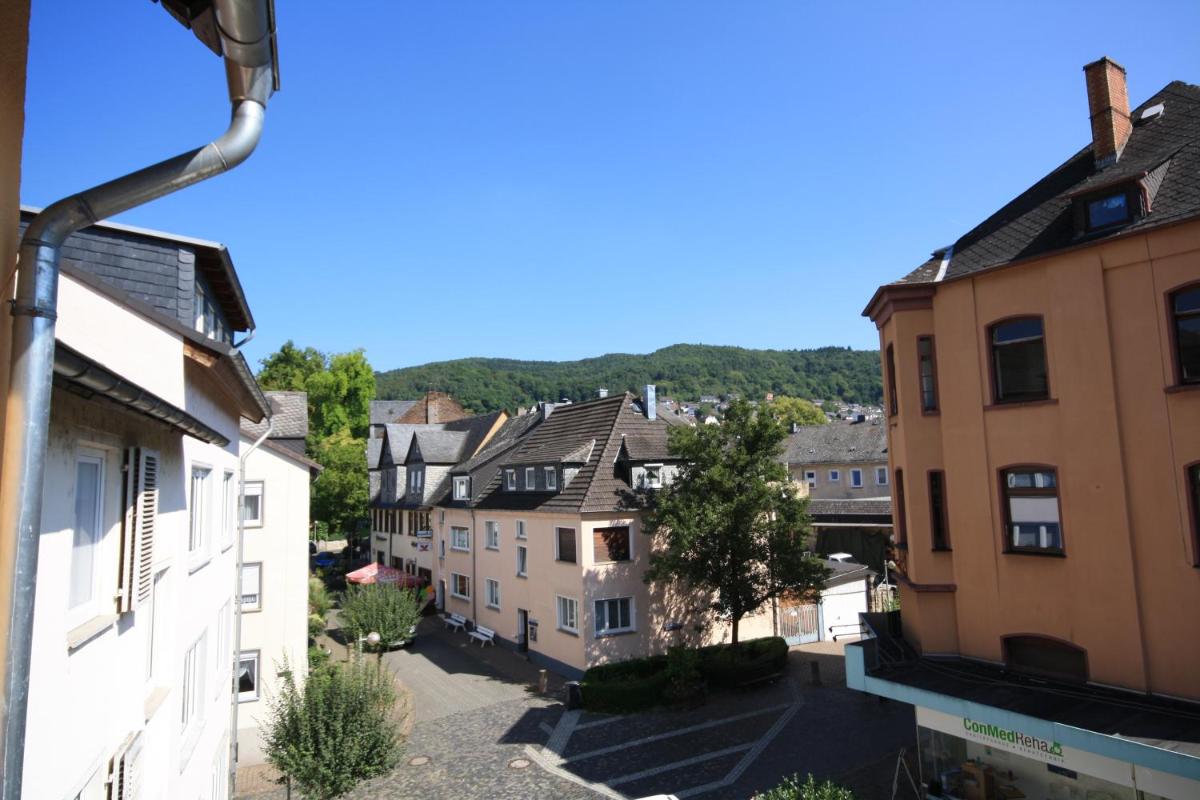 Hotel Restaurant Krone - Housity