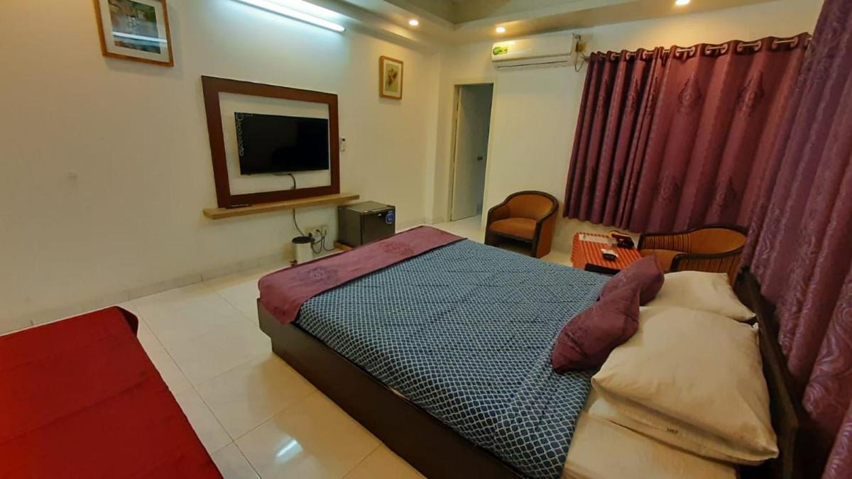 Center Point Apartment - Housity