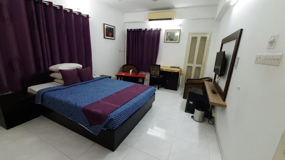 Center Point Apartment - Housity