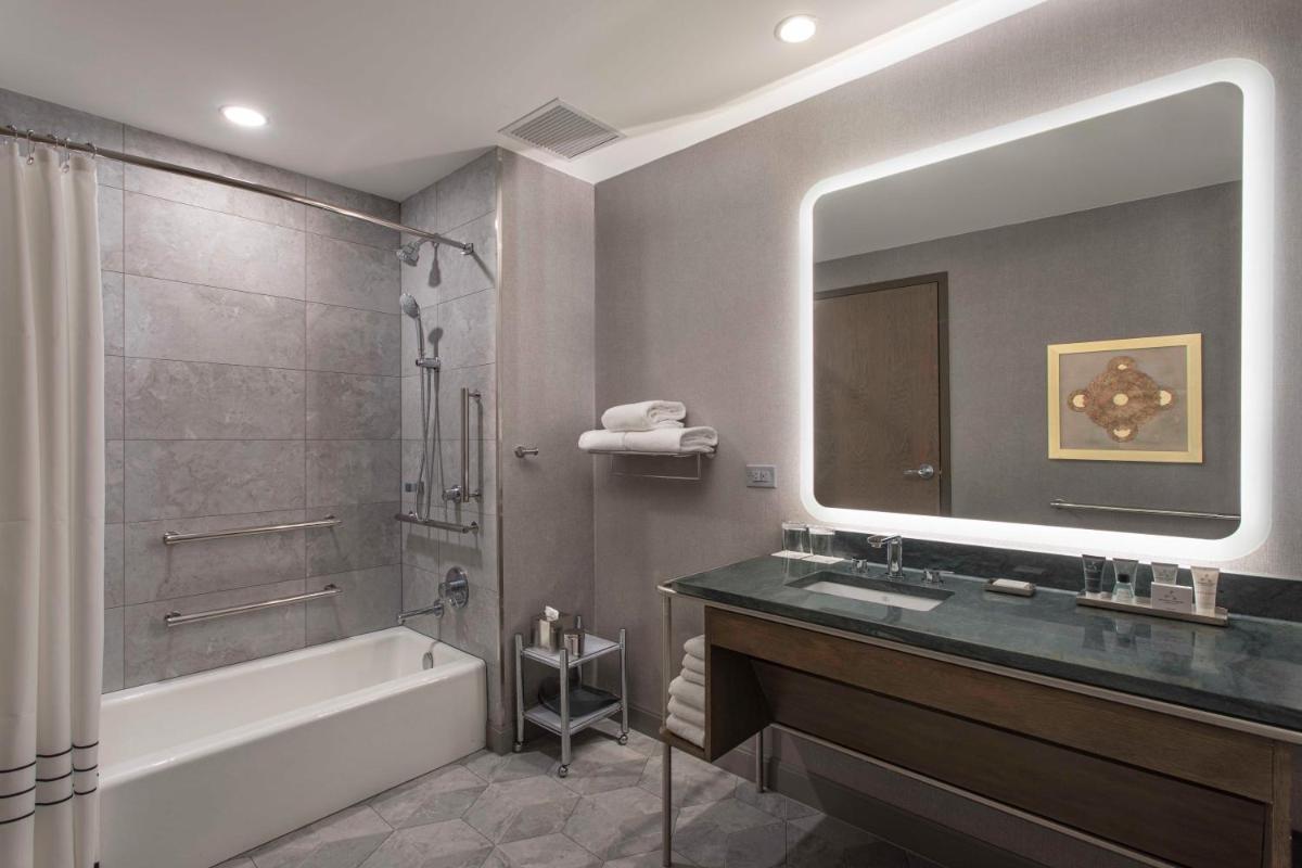 JW Marriott Charlotte - Housity