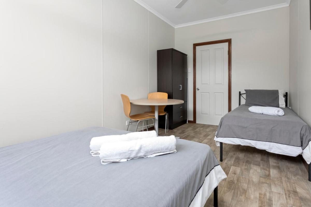 Beachside Escape on The Esplanade - Housity