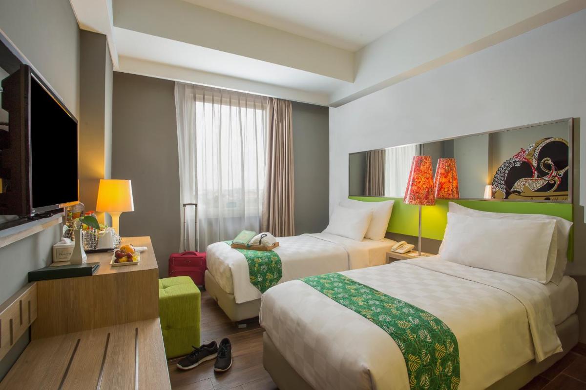 KHAS Tegal Hotel - Housity
