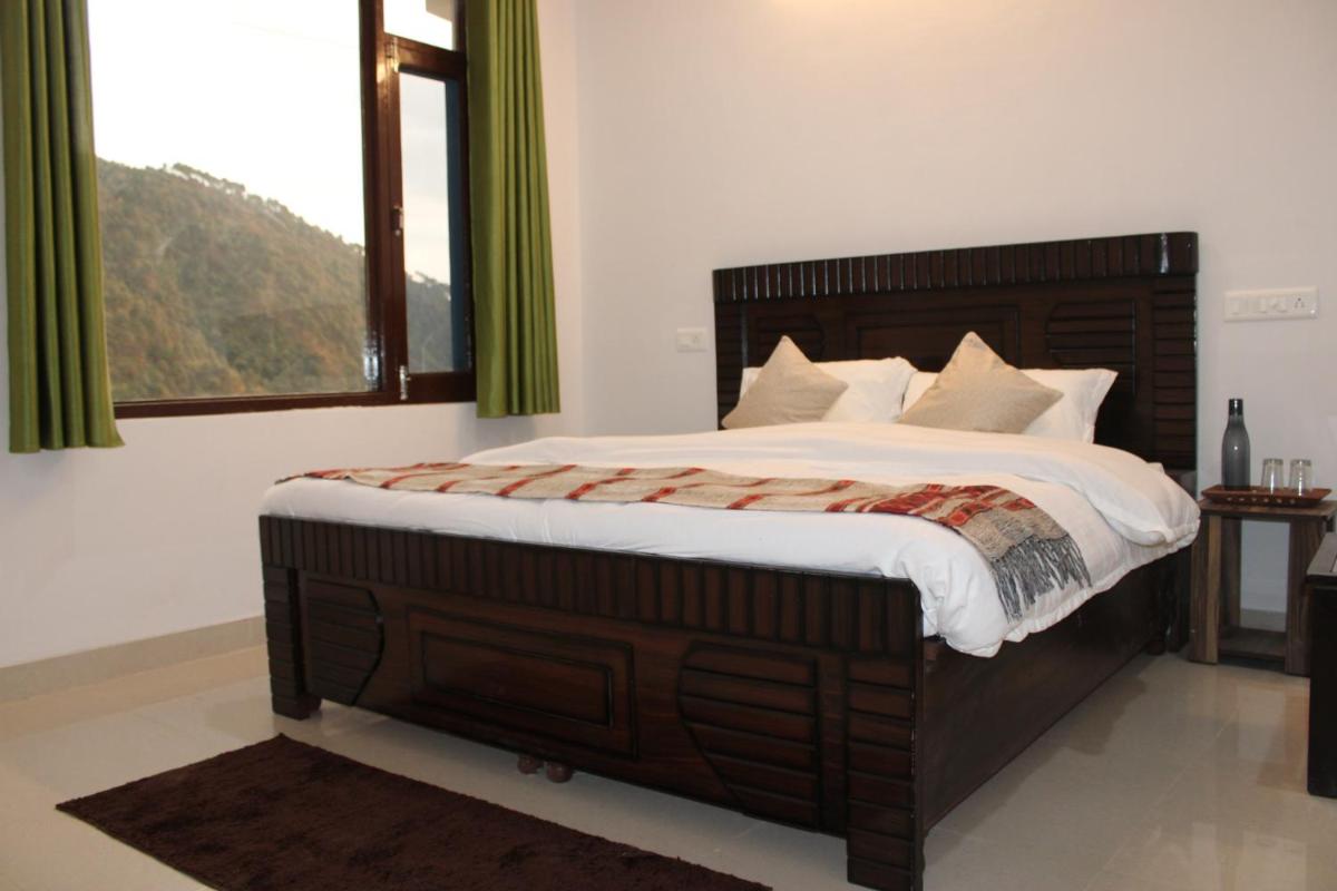 RATTAN HOUSE - Housity