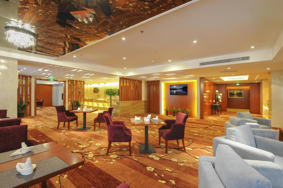 Avic Hotel Beijing - Housity