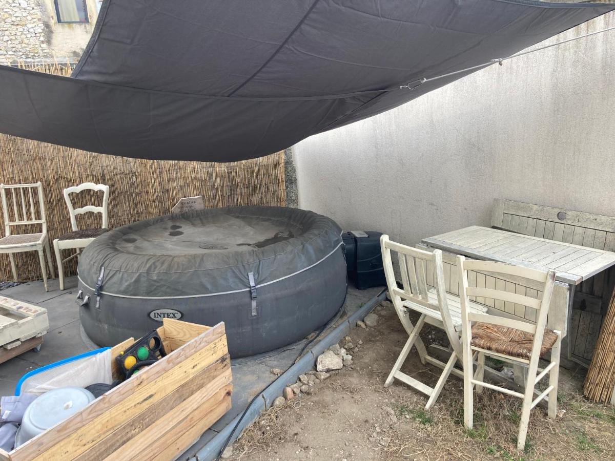 chambre privée dans maison drômoise - viarhona - autoroute - jacuzzi à réserver en supplément - Housity