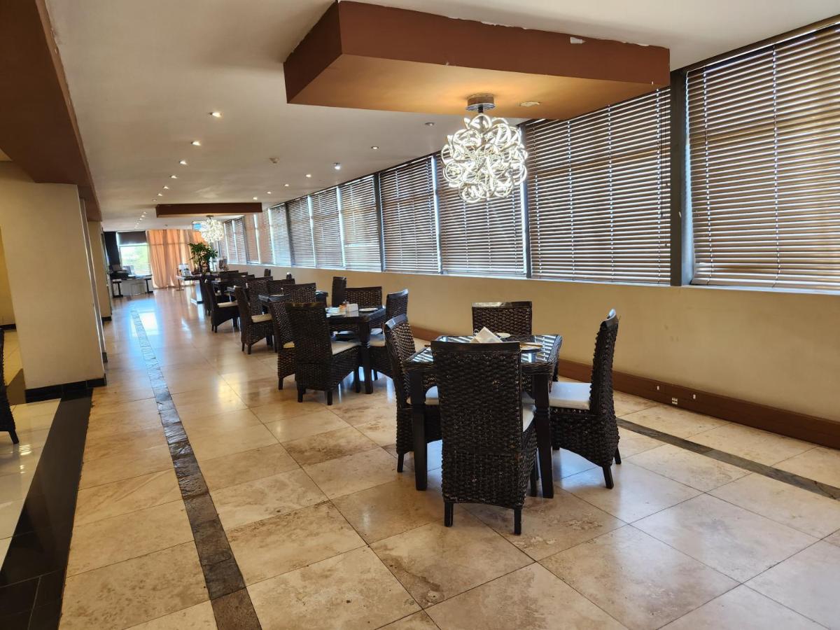Palm Continental Hotel - Hizvo