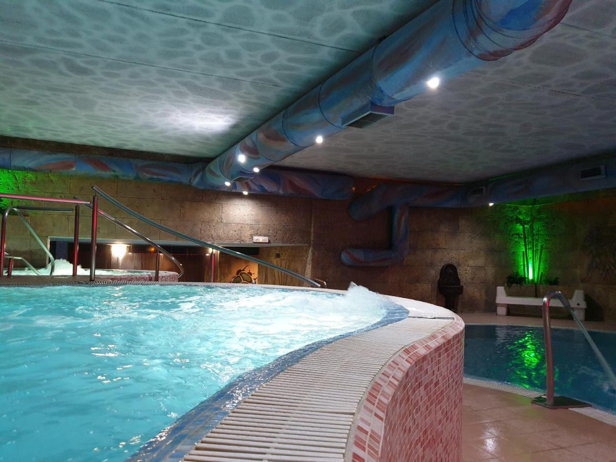 Piscina en o cerca de Spa Hotel Ciudad de Teruel
