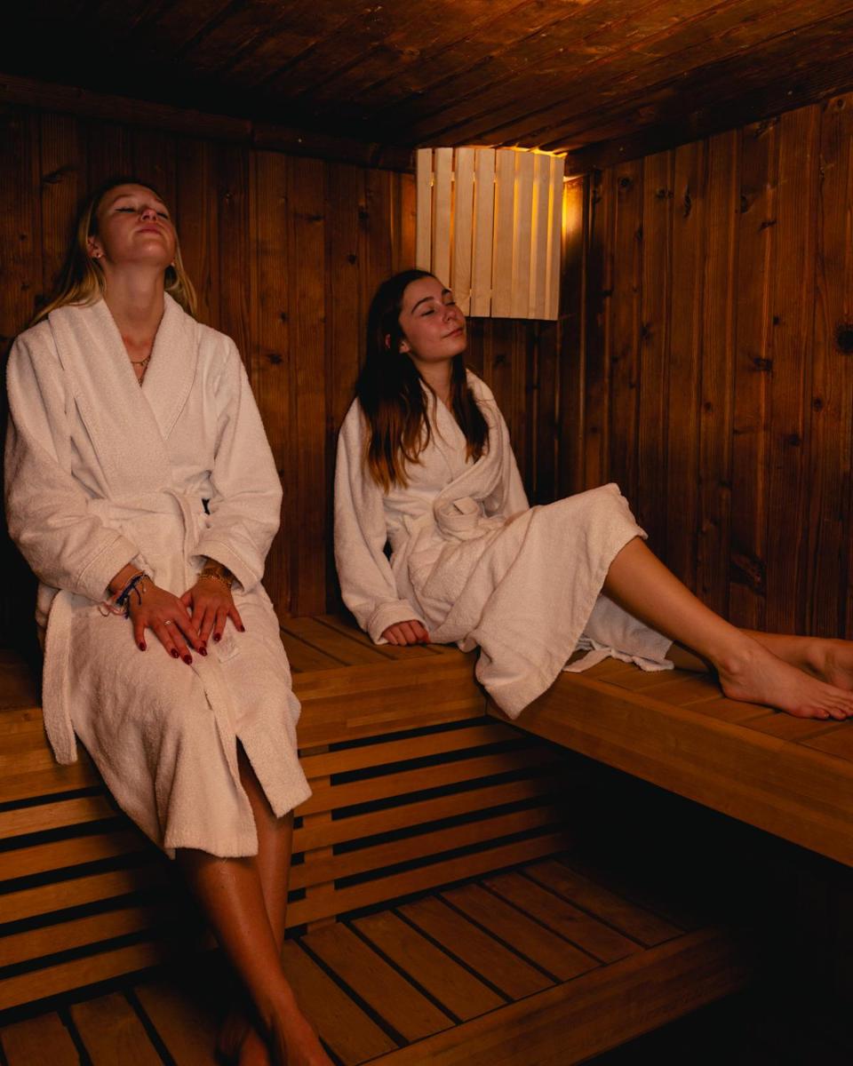 Clients de l'établissement Tulip Inn Honfleur Residence & Spa