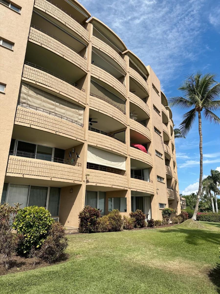 Oceanfront Property Maui Hawaii at Island Sands - Housity