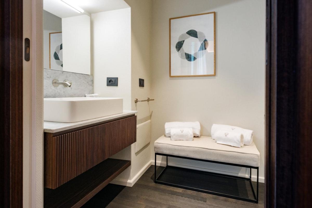 MoLo Suites - Housity