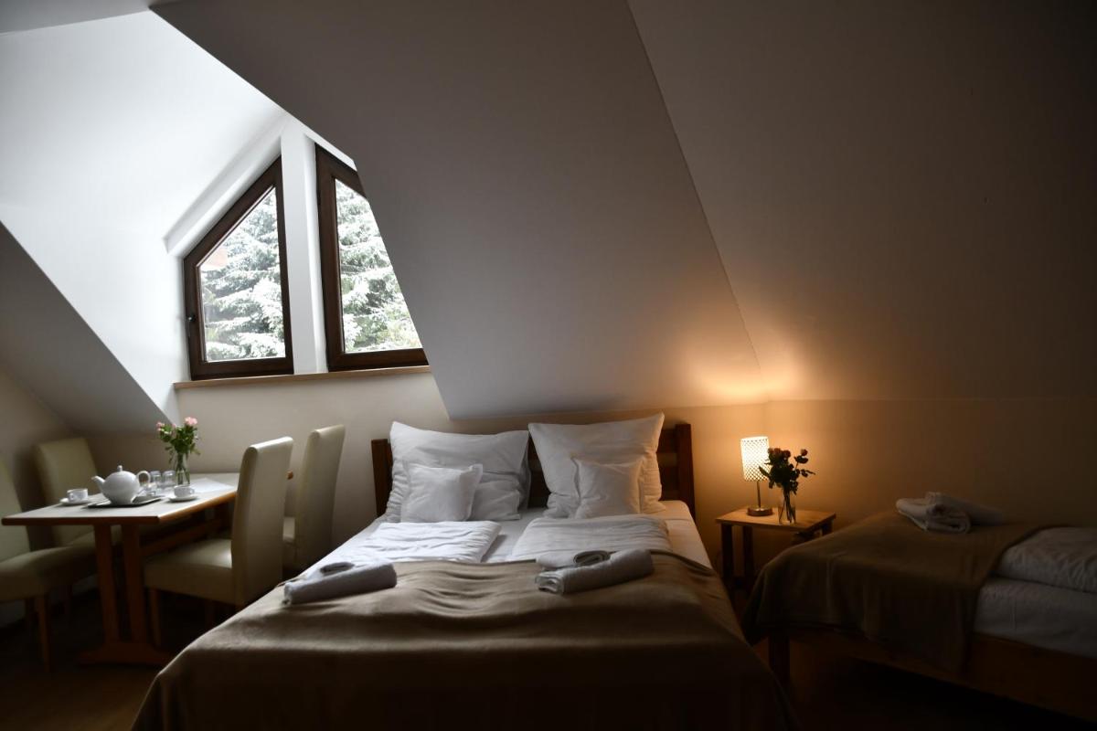 Gościniec pod Lubomirem - Housity