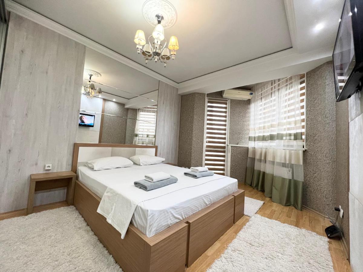LUX Apartament Lev Tolstoi - Housity