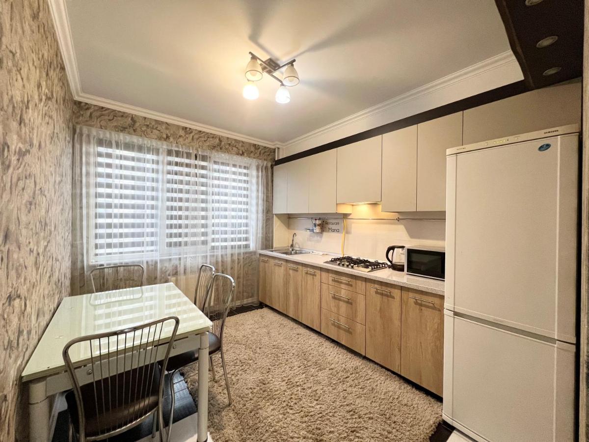 LUX Apartament Lev Tolstoi - Housity