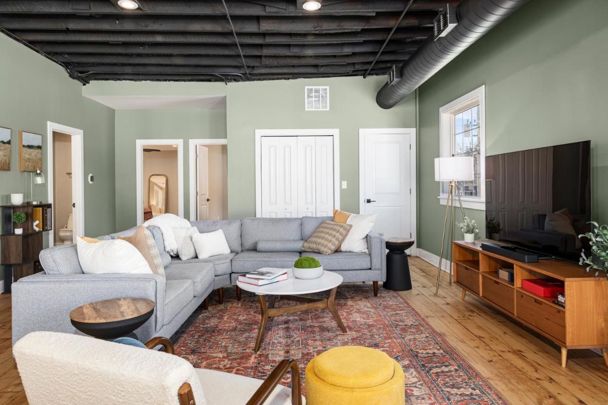 Richmond No. 267 - Housity