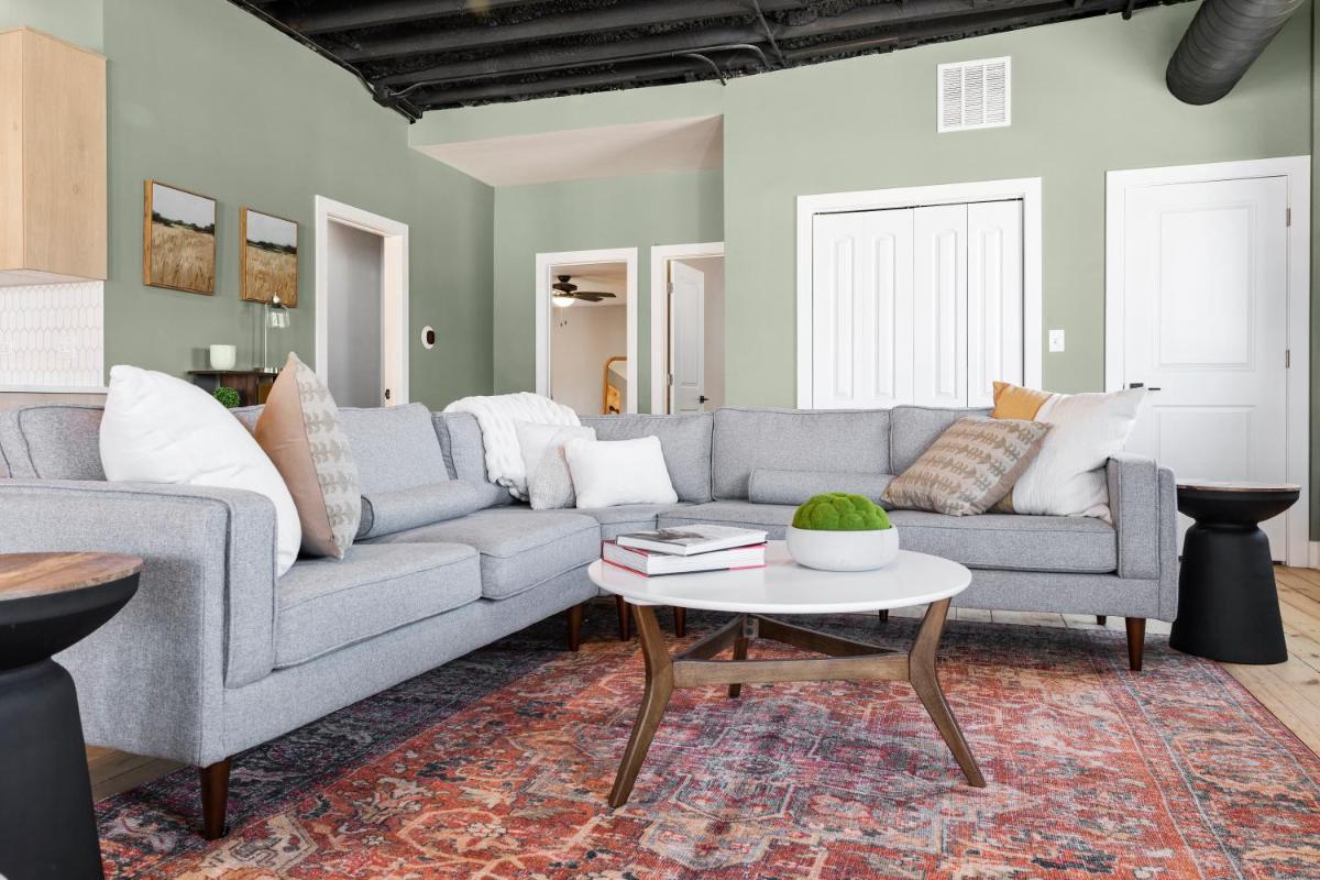 Richmond No. 267 - Housity