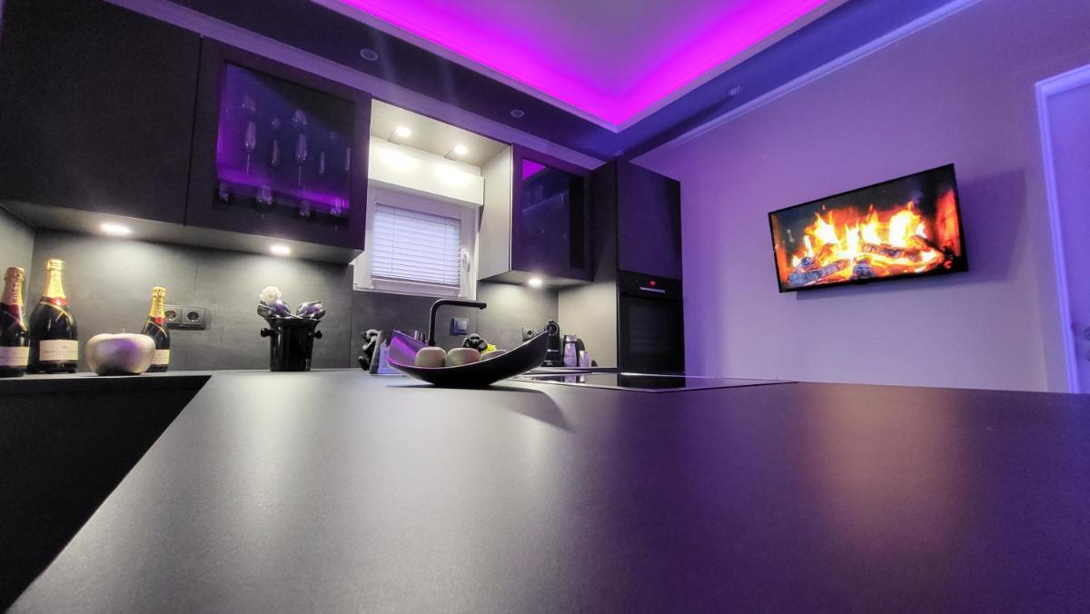 Suitetrails - Luxus Loft Whirlpool Designer Küche Bad