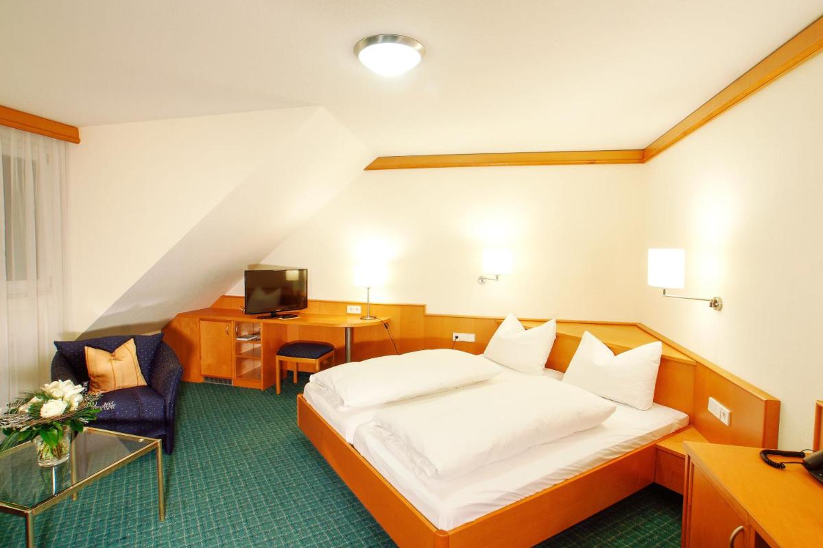 Hotel Winzerstube - Housity