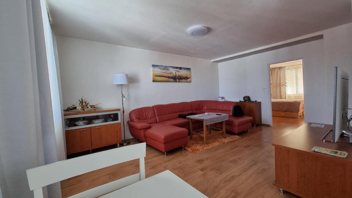 Luxury apartment in beautiful small town - Housity