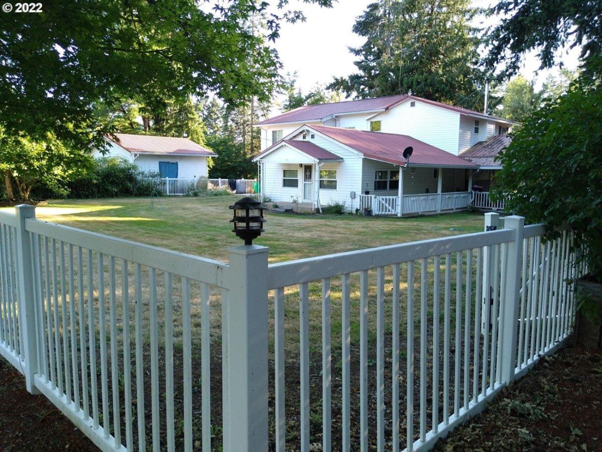 Eagle Creek Gardens - Housity