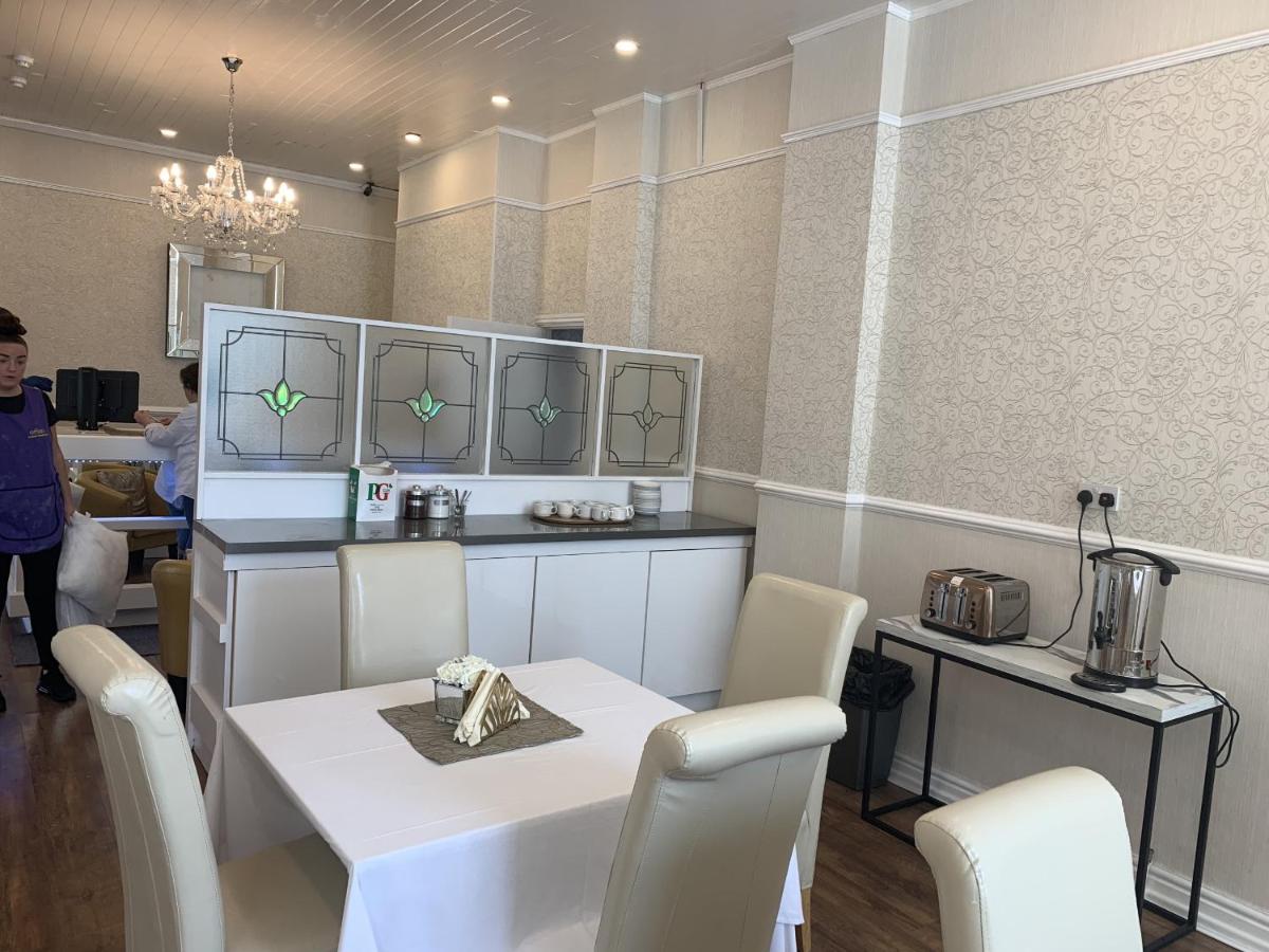 Regent Hotel - Housity