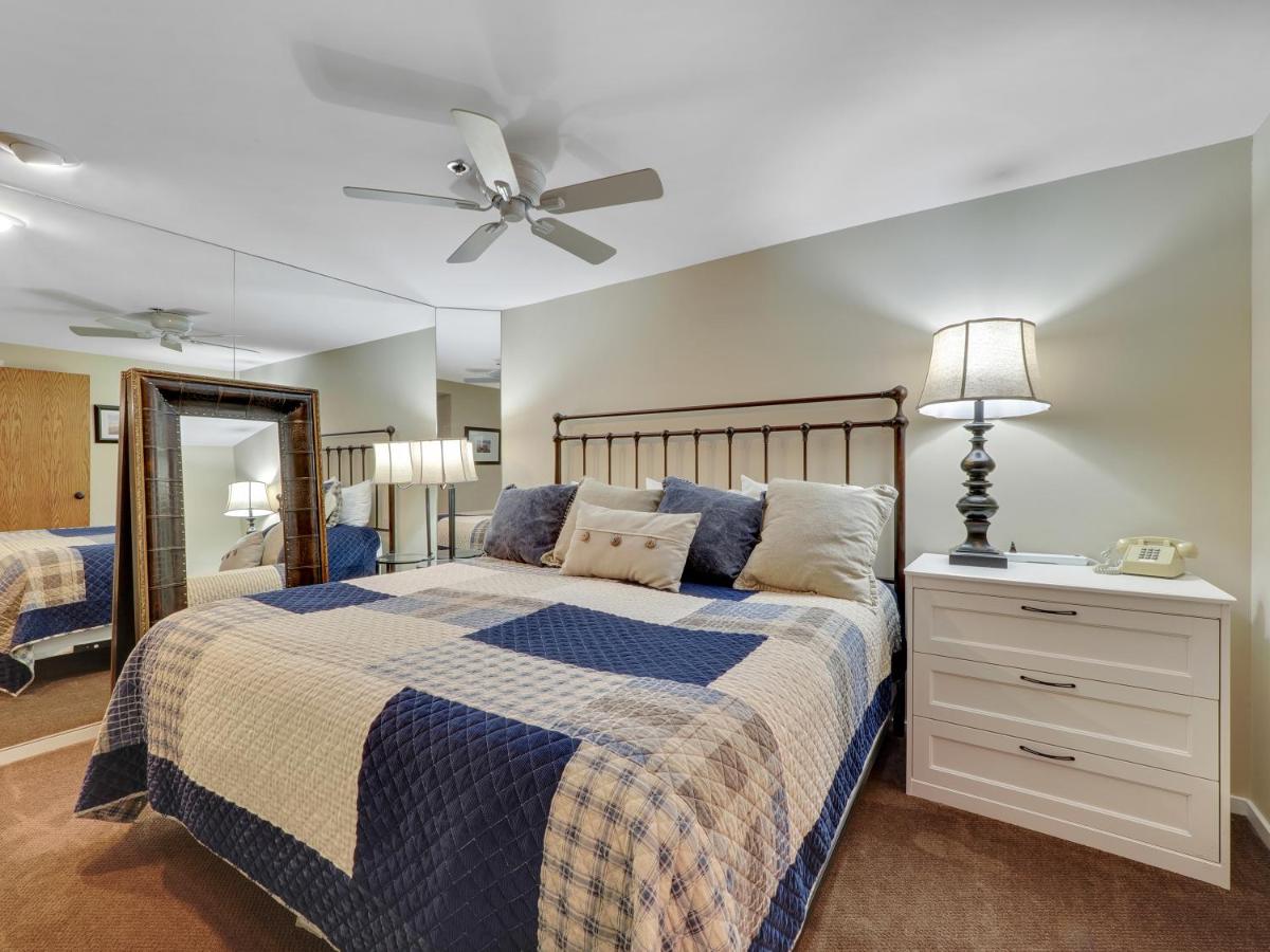 358 Edgewater Inn - Housity