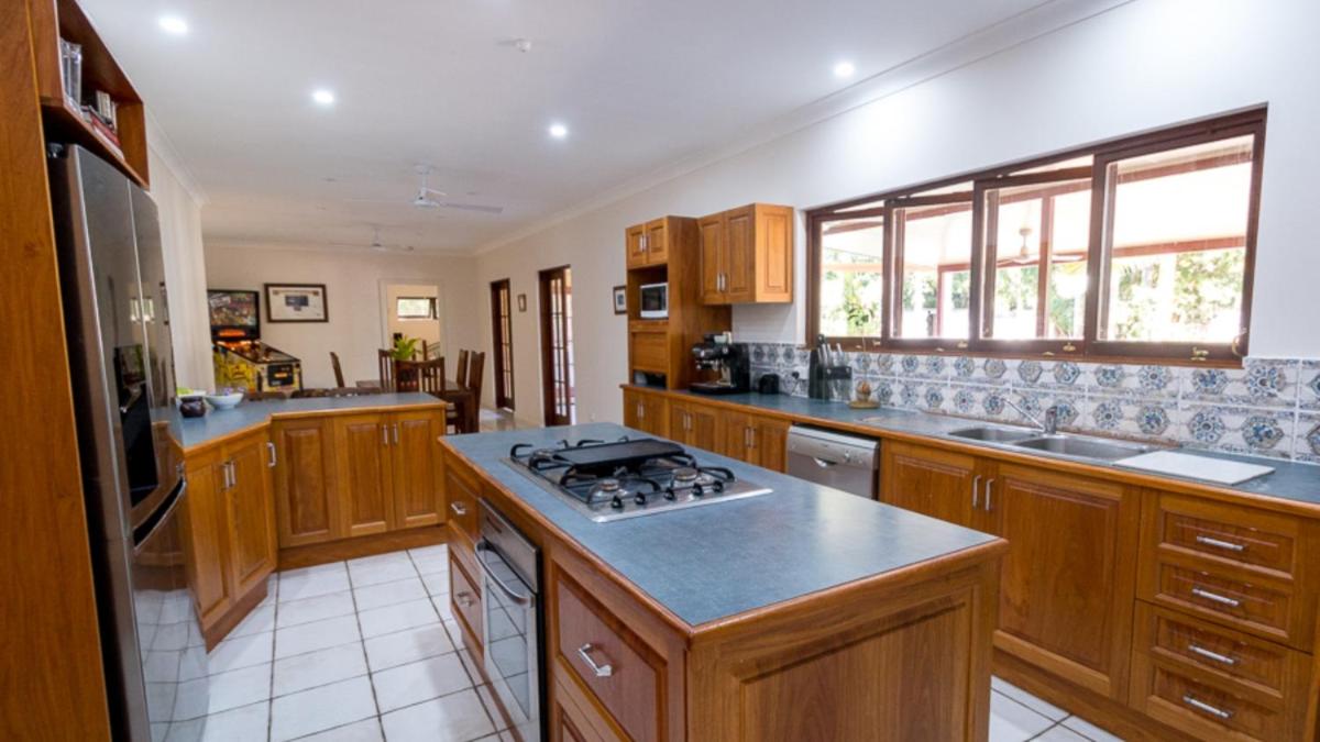 The Manor House, Magnetic Island - Housity