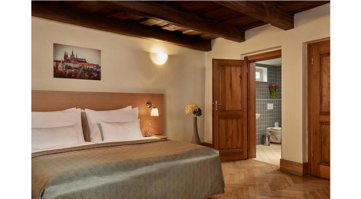 Mostecká 12 Residence - Hizvo