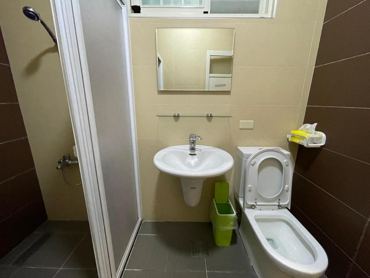 Happiness AIR B&B - Housity