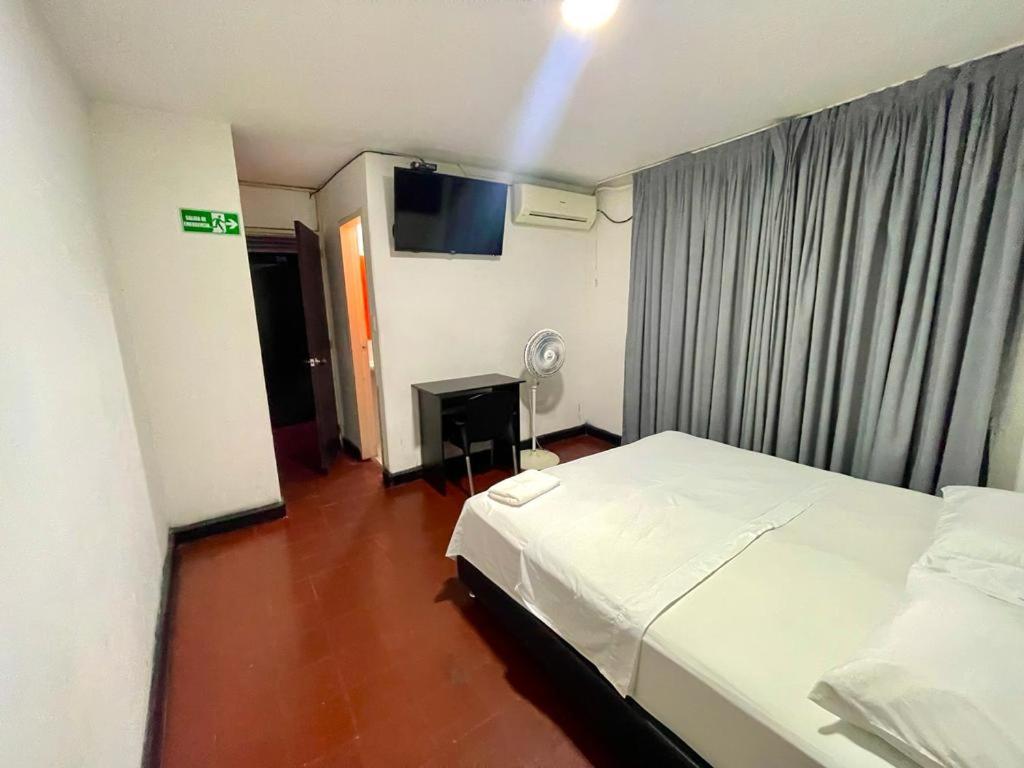 Hotel de Oriente - Housity
