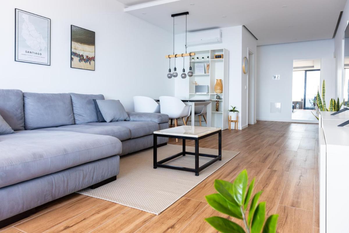 3 bdr aprt, stunning seaview, rooftop pool - LCGR - Housity