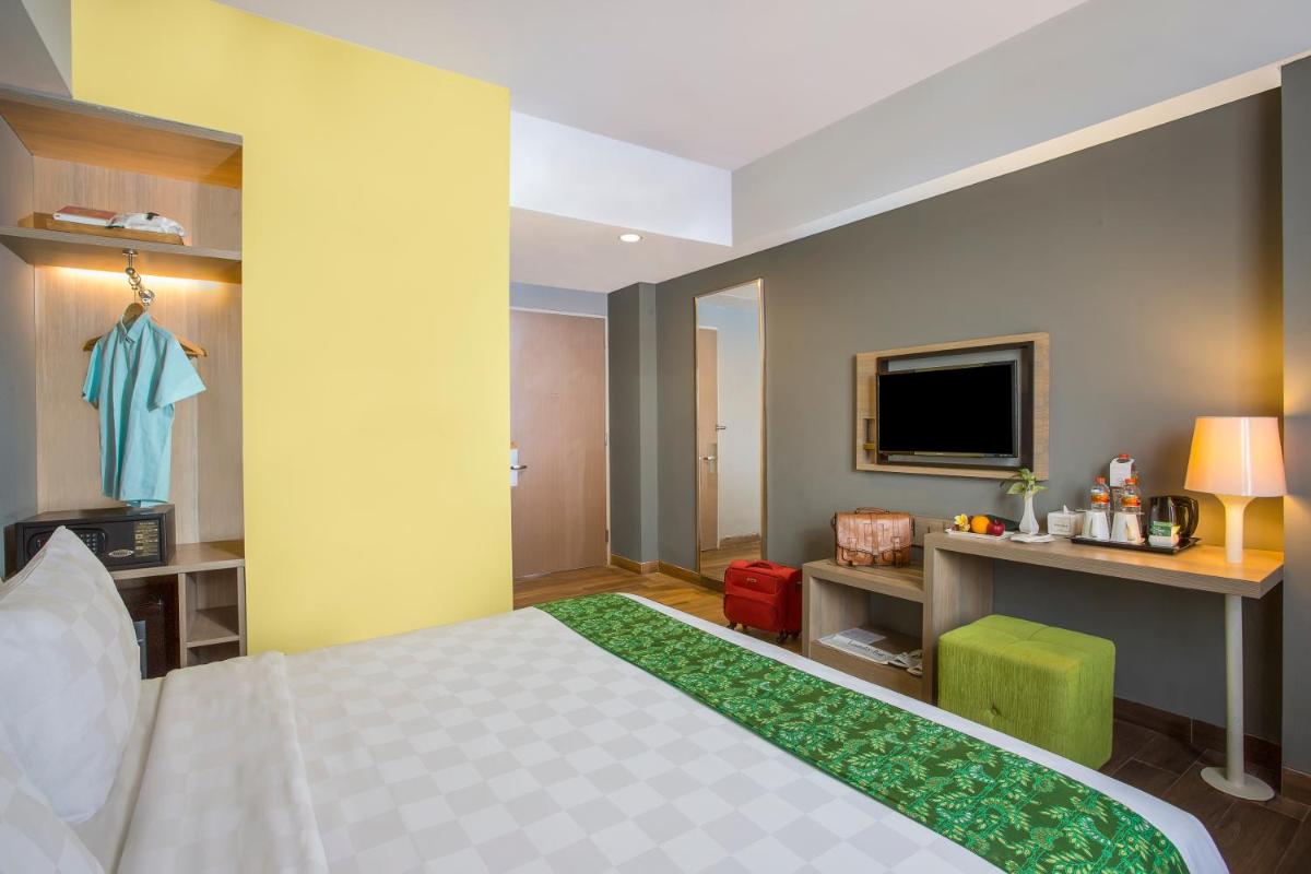 KHAS Tegal Hotel - Housity