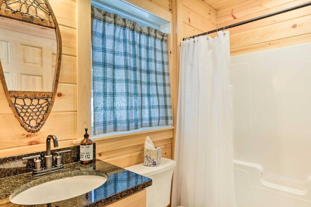 Maine Cabin Rental on Rangeley Lake! - Housity