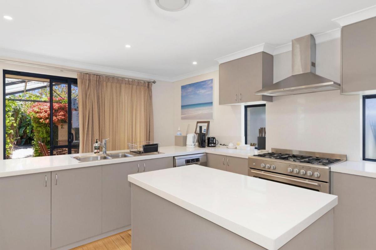 Baudins of Busselton Bed and Breakfast - Adults only - Housity