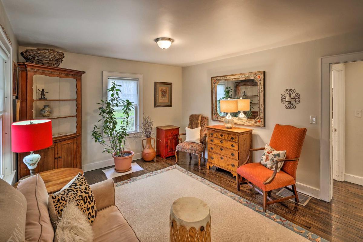 Bridgeport Vacation Rental - Walk to Beach! - Housity