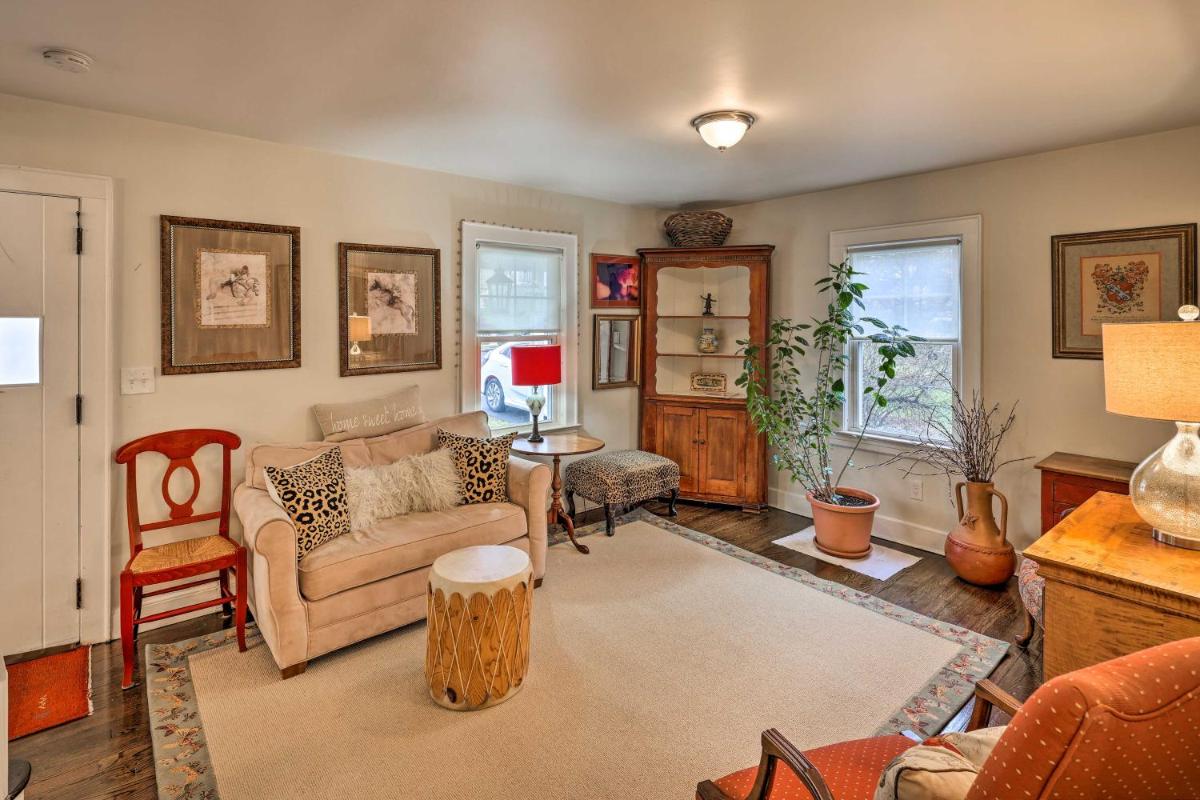 Bridgeport Vacation Rental - Walk to Beach! - Housity