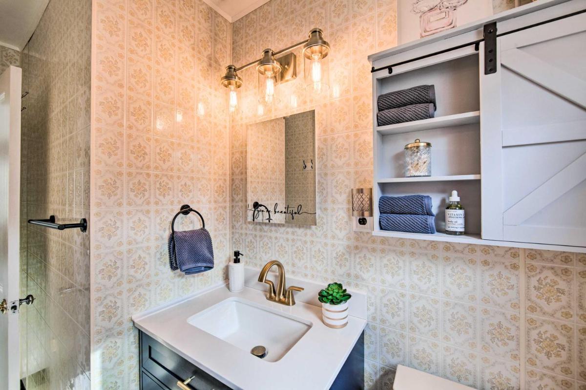 Pet-Friendly Mohnton House Near Golf Course! - Housity